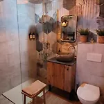 Appartement Amazo Nid Exotique Proche De Bordeaux