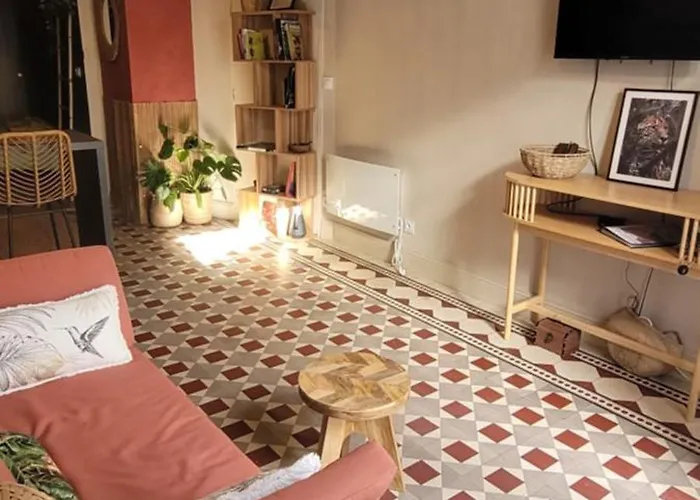 Апартаменты Amazo Nid Exotique Proche De Bordeaux